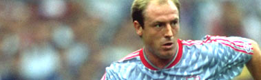 42 - Steve McMahon, 100 Players Who Shook The KOP